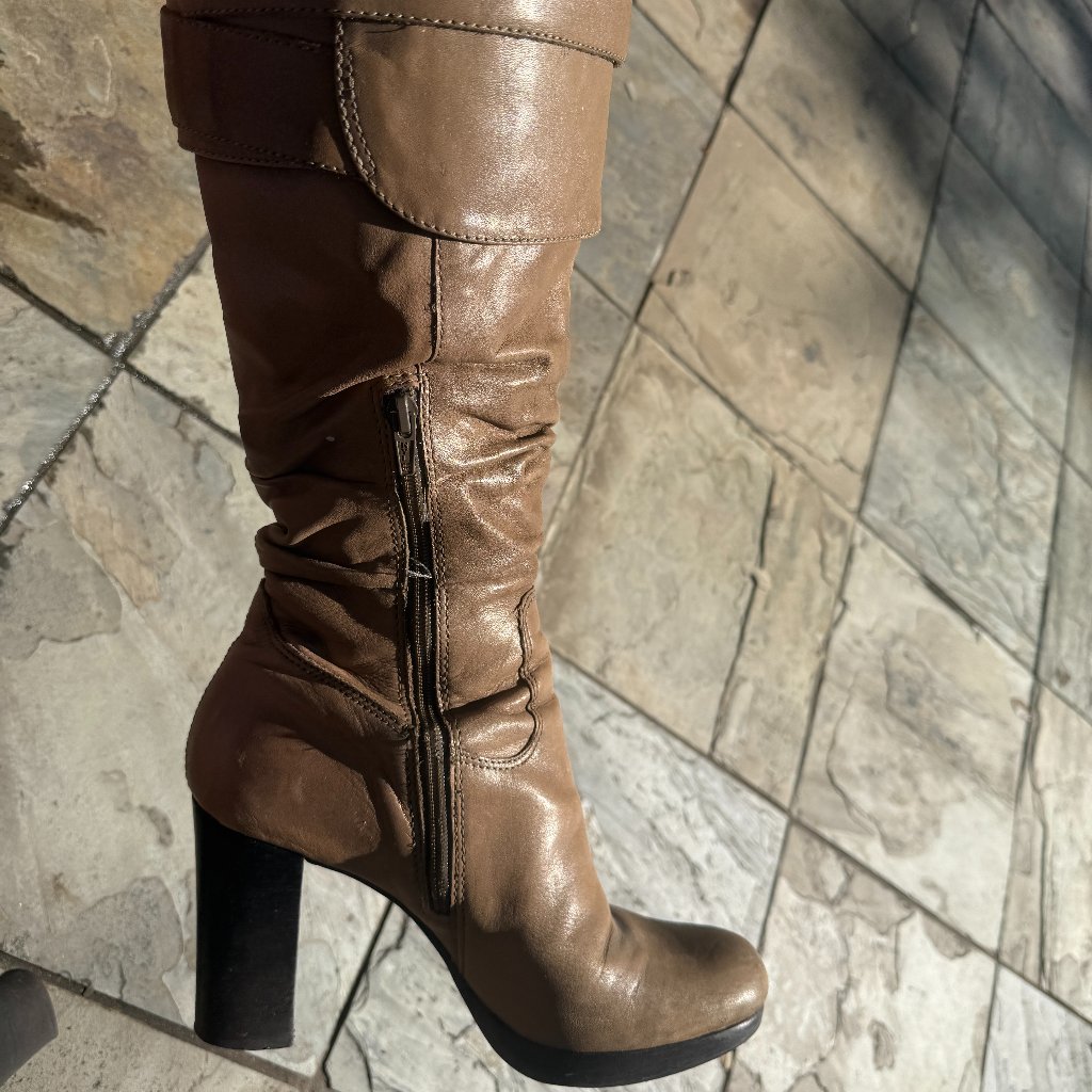 Light Brown Bronx Boots From Stockholm, Sweden. Size: 39